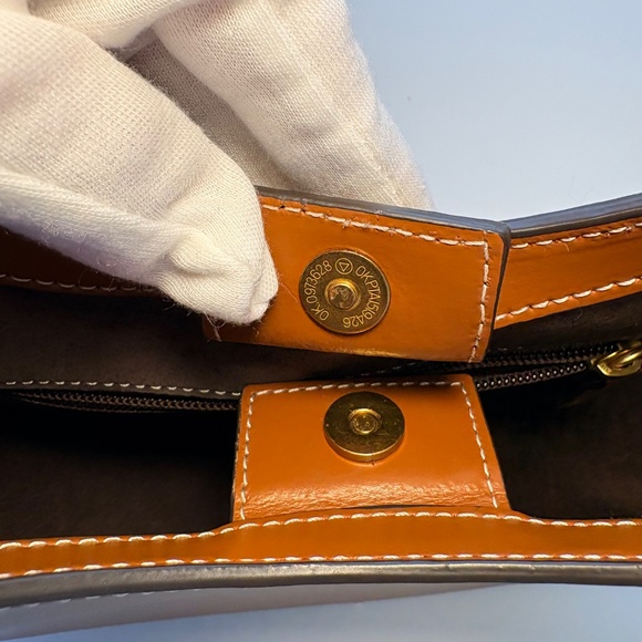 Staud Moon Bag in brown leather. Authentic. - Picture 10 of 14